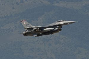 aviano august 26  2011 oup204 f 16cm 92 3904 77thfs 20thfw  shaw afb  sc aviano august 26  2011 oup204 f 16cm 92 3904 77thfs 20thfw  shaw afb  sc