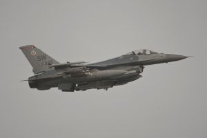 aviano june 18  2011 oup562 f 16cm 91 0345 77thfs 20thfw  shaw afb  south carolina aviano june 18  2011 oup562 f 16cm 91 0345 77thfs 20thfw  shaw afb  south carolina