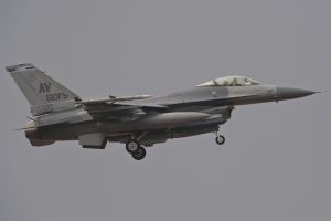 aviano march 26  2011 viper13 f 16cm 88 0510 510thfs 31stfw  aviano ab  italy aviano march 26  2011 viper13 f 16cm 88 0510 510thfs 31stfw  aviano ab  italy