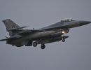 aviano march 27  2011 viper01 f 16cm 88 0443 510thfs 31stfw  aviano ab  italy aviano march 27  2011 viper01 f 16cm 88 0443 510thfs 31stfw  aviano ab  italy