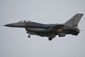aviano march 31  2011 viper03 f 16cm 89 2018 510thfs 31stfw  aviano ab  italy aviano march 31  2011 viper03 f 16cm 89 2018 510thfs 31stfw  aviano ab  italy