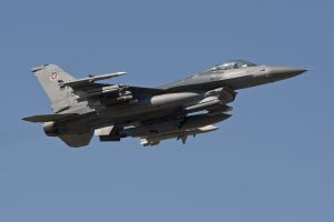 aviano october 02  2011 oup466 f 16cm 96 0085 55thfs 20thfw  shaw afb  sc aviano october 02  2011 oup466 f 16cm 96 0085 55thfs 20thfw  shaw afb  sc