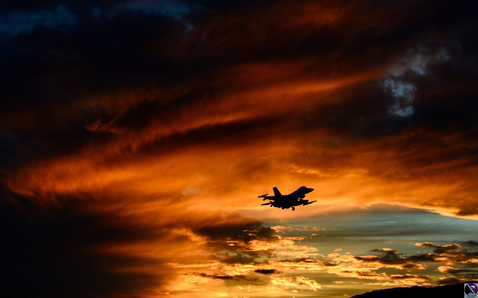 Birds of a feather: F-16s train over Aviano skies Birds of a feather: F-16s train over Aviano skies