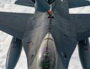 F-16 pilots, KC-135 crews team for mid-air refueling training F-16 pilots, KC-135 crews team for mid-air refueling training